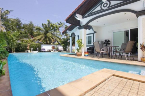 5 BEDROOM POOL VILLA 200M TO FISHERMAN's VILLAGE